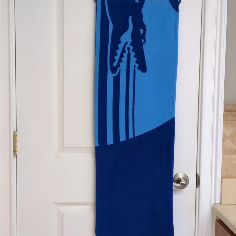 Lacoste 100% Cotton Beach Towel, 36" W x 72" L - Picture 3 of 4